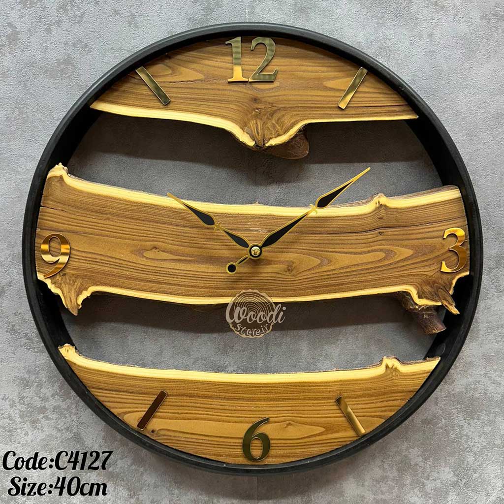 ساعت دیواری روستیک قطر 40 چوب سنجد با فریم مشکی کد C4127