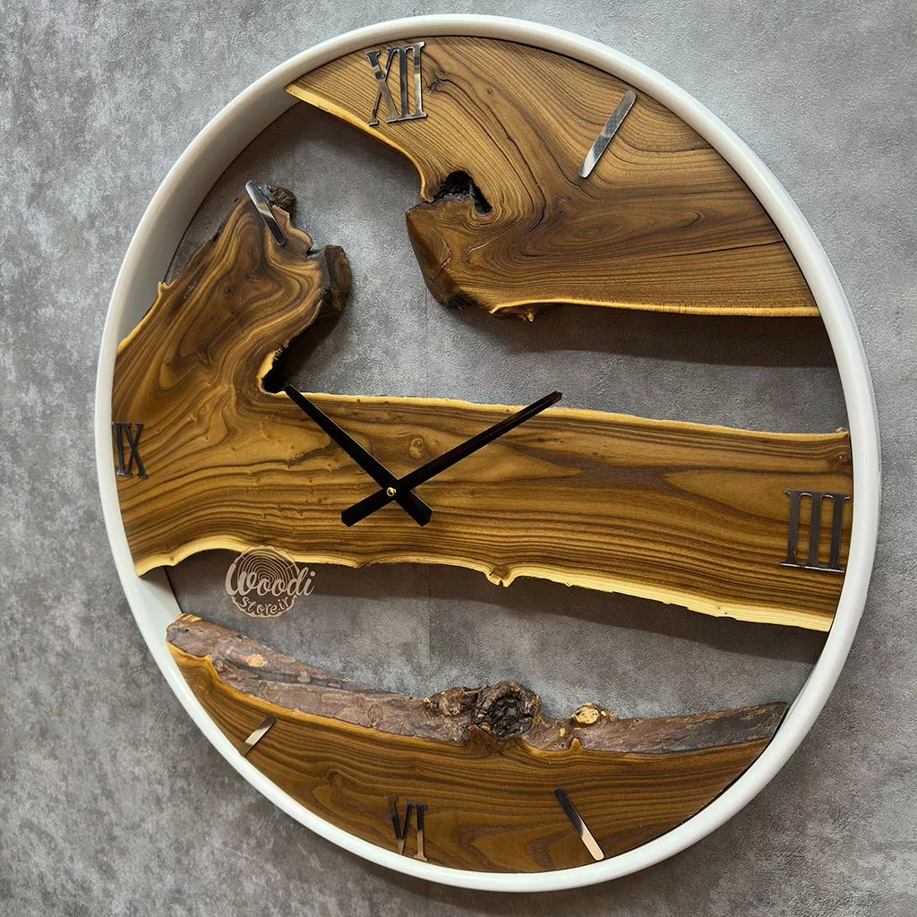 ساعت دیواری روستیک قطر 60 چوب سنجد با فریم سفید کد C6149 - تصویر 2