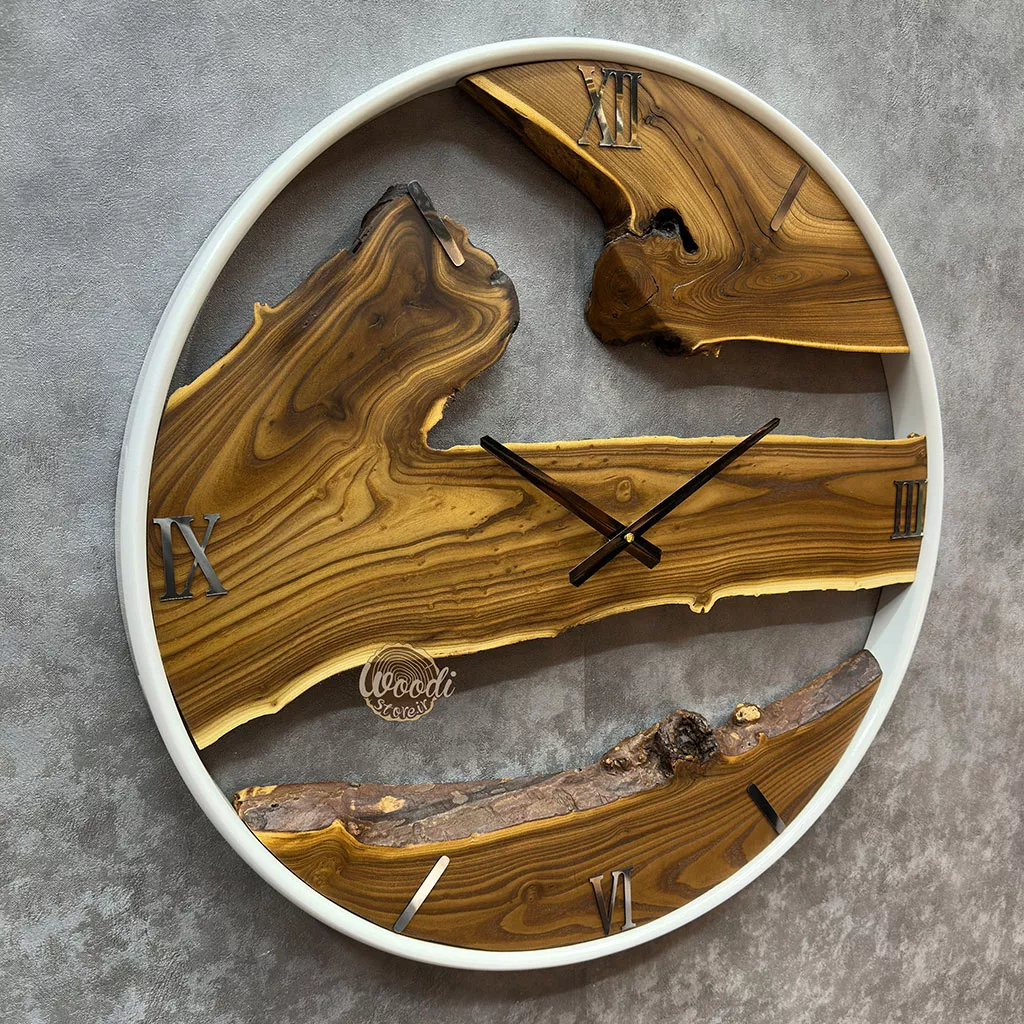 ساعت دیواری روستیک قطر 60 چوب سنجد با فریم سفید کد C6149